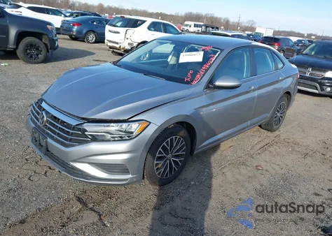 2021 Volkswagen Jetta 1.4T R-Line/1.4T S/1.4T Se z USA, uszkodzony, nr VIN 3VWC57BU1MM048128